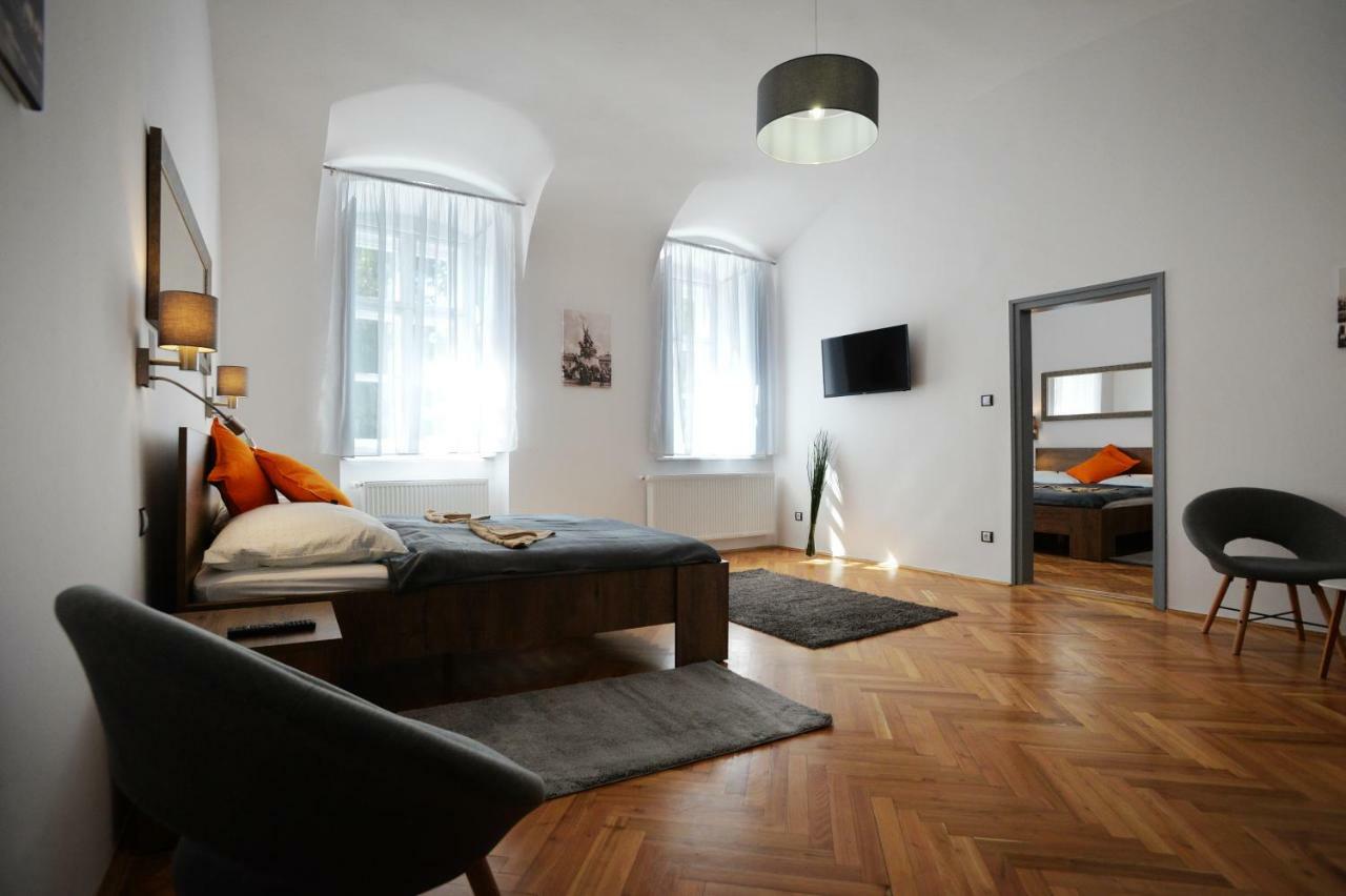 Pr Apartman Eger Zewnętrze zdjęcie