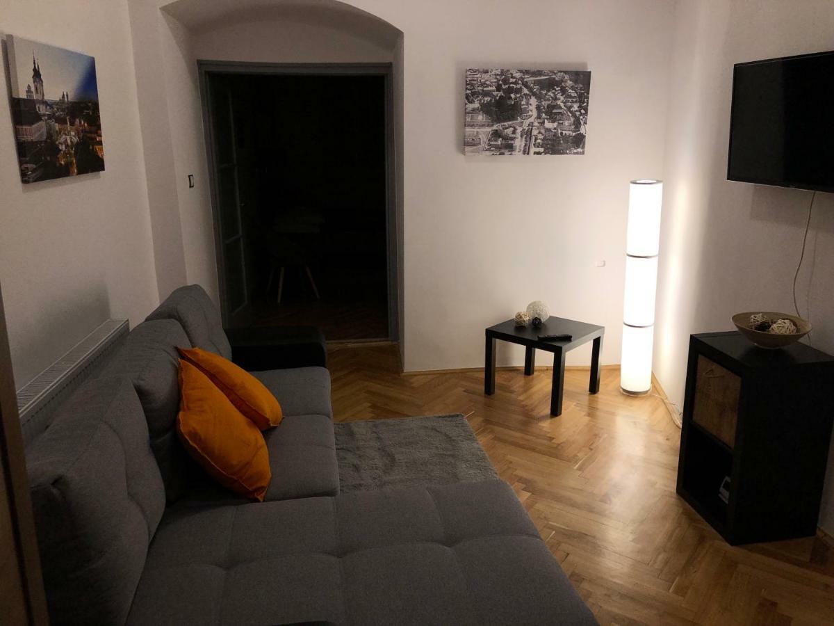 Pr Apartman Eger Zewnętrze zdjęcie