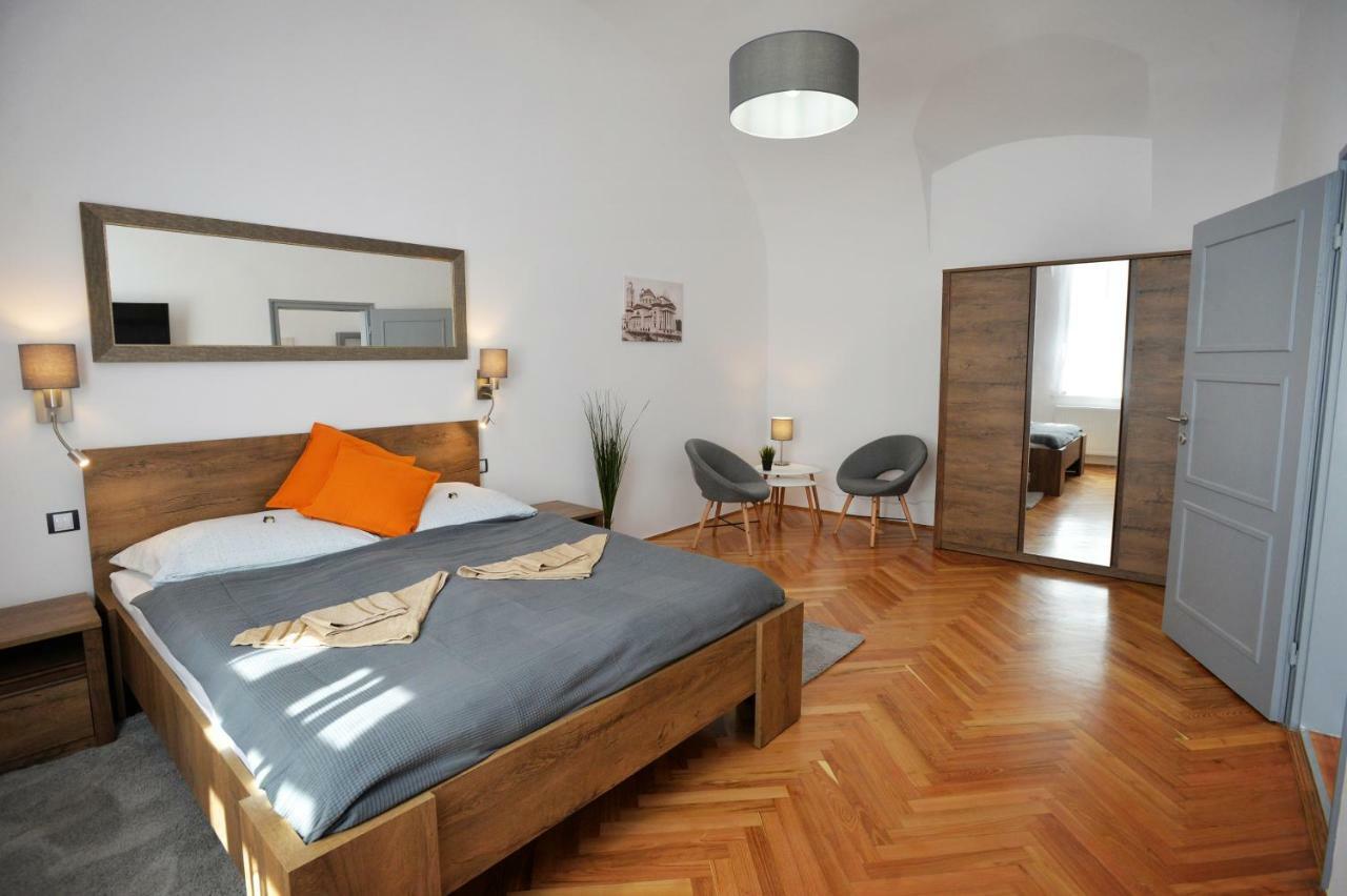 Pr Apartman Eger Zewnętrze zdjęcie